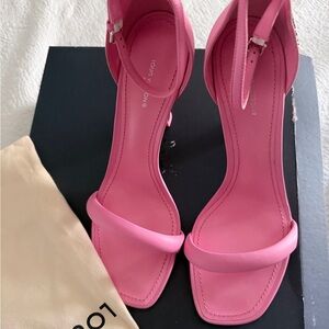 Louis Vuitton Authentic NEVER WORN Pink Sparkle Sandle